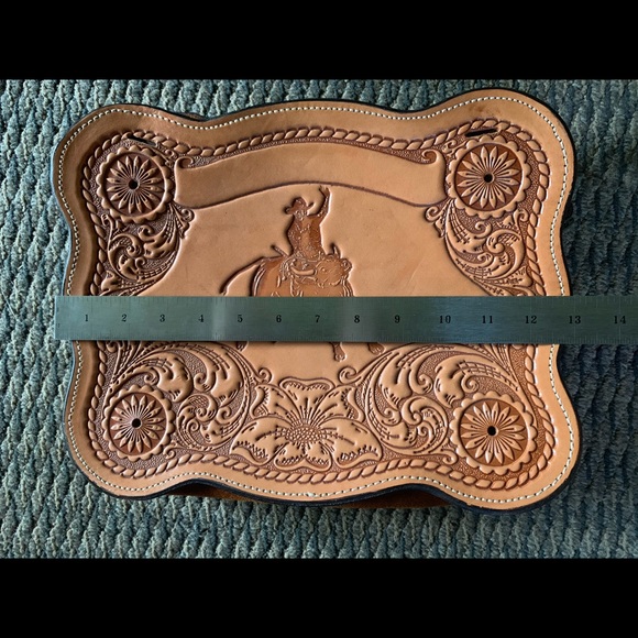Double J Saddlery Bull Rider Belt Buckle Tote - Picture 6 of 8